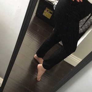 Blk velvet leggings